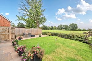 Photo 21- click for photo gallery